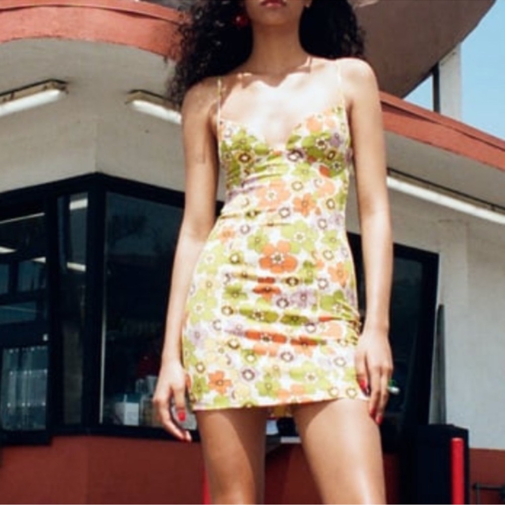 New ZARA Retro Floral Print Bodycon Mini Dress